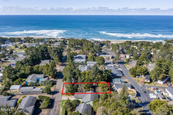 35 PACIFIC ST, DEPOE BAY, OR 97341, photo 2 of 53